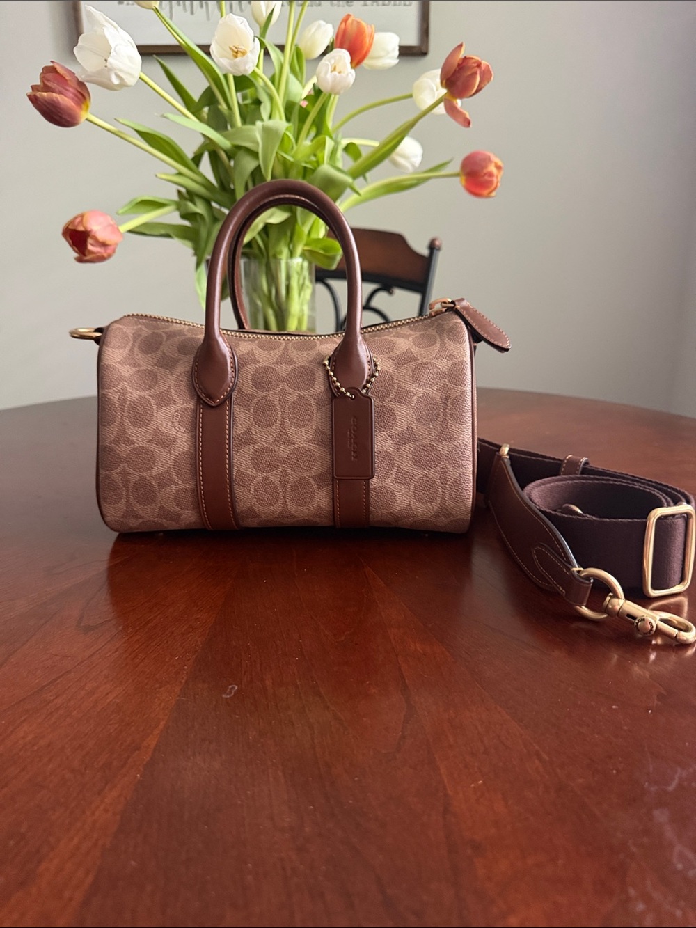 Coach Compass 25